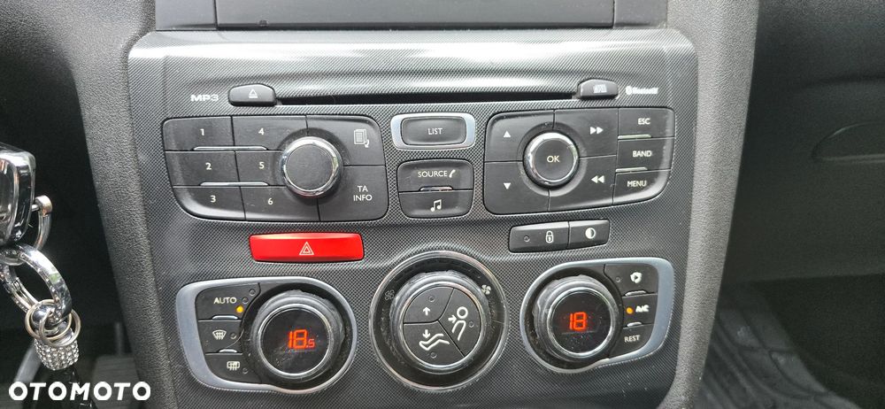 Citroën C4 1.6 HDi Equilibre Pack - 6