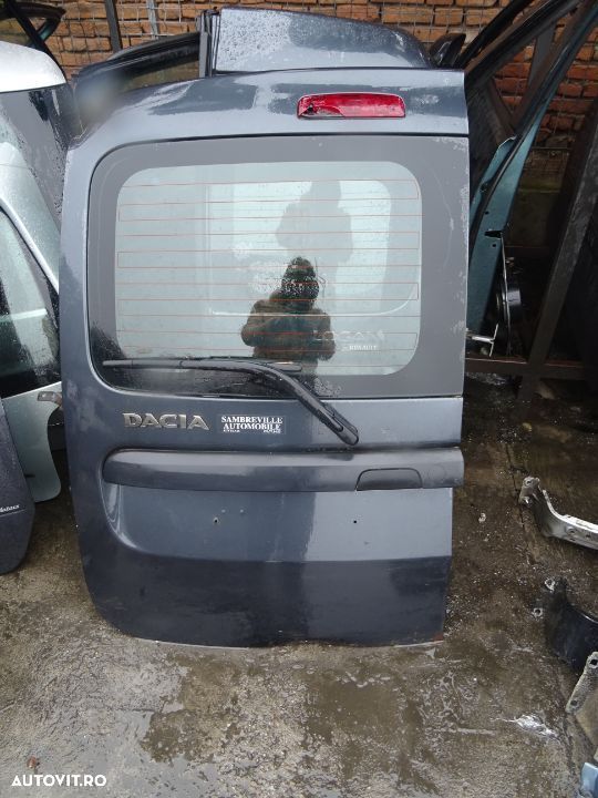 Vand Usa Haion Dreapta-Stanga Dacia Logan din 2010 fara rugini fara lovituri. - 2