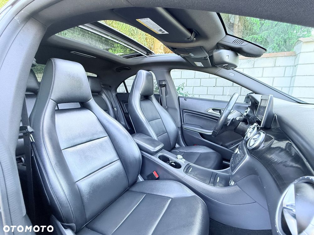 Mercedes-Benz CLA 250 4Matic 7G-DCT Edition 1 - 6