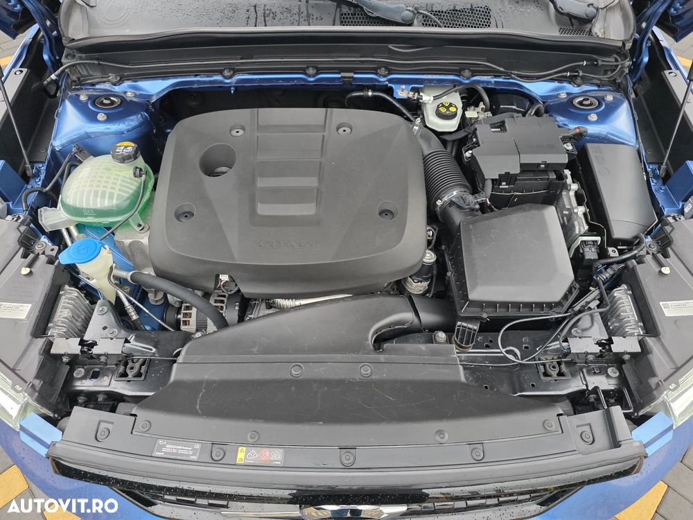 Volvo XC 40 D4 AWD Geartronic R-Design - 17