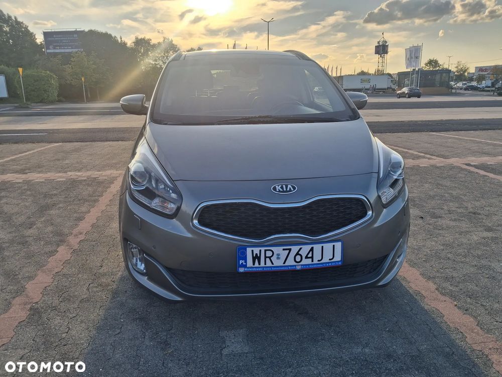 Kia Carens 1.7 CRDi M 7os - 8
