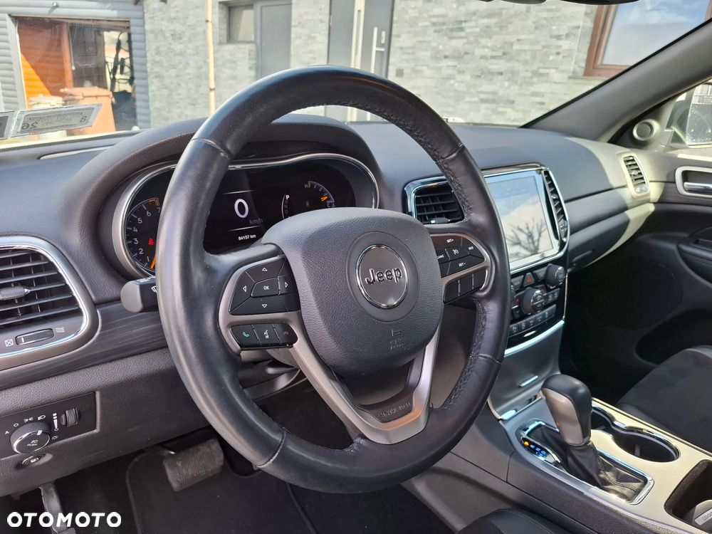 Jeep Grand Cherokee - 17