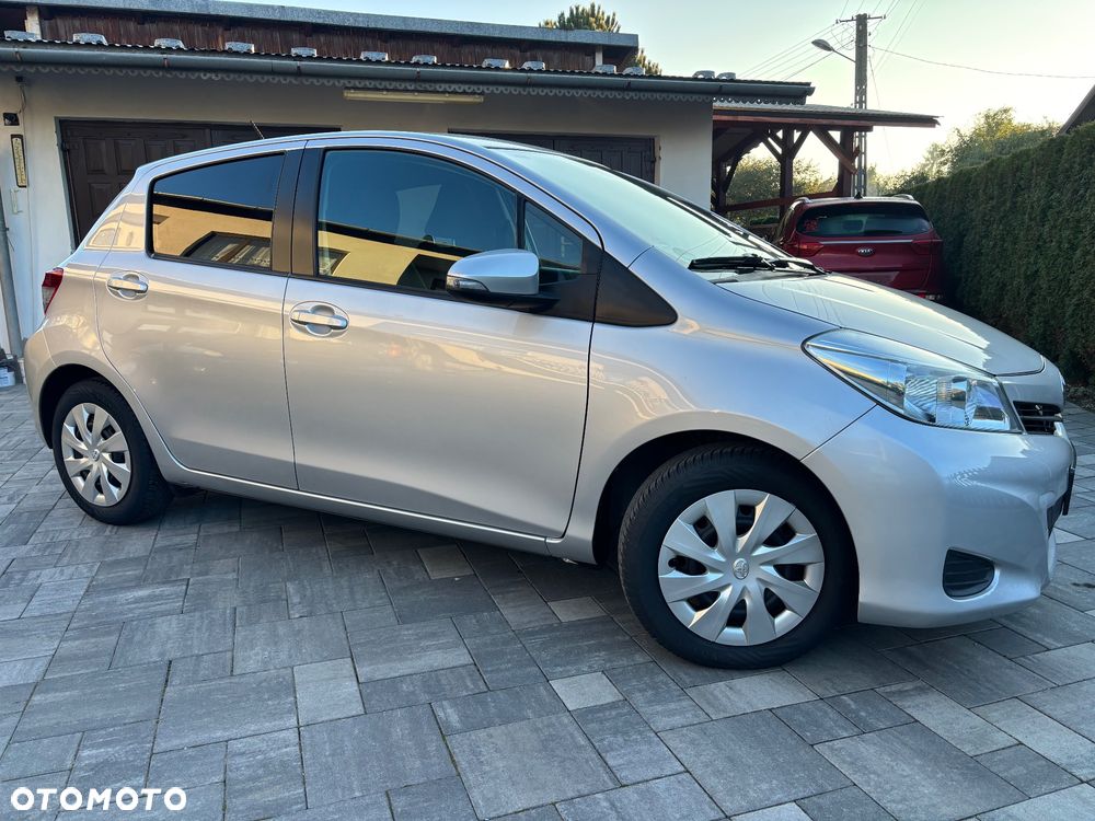 Toyota Yaris - 18