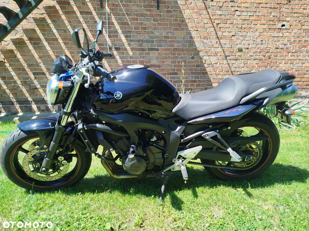 Yamaha FZ6 - 3