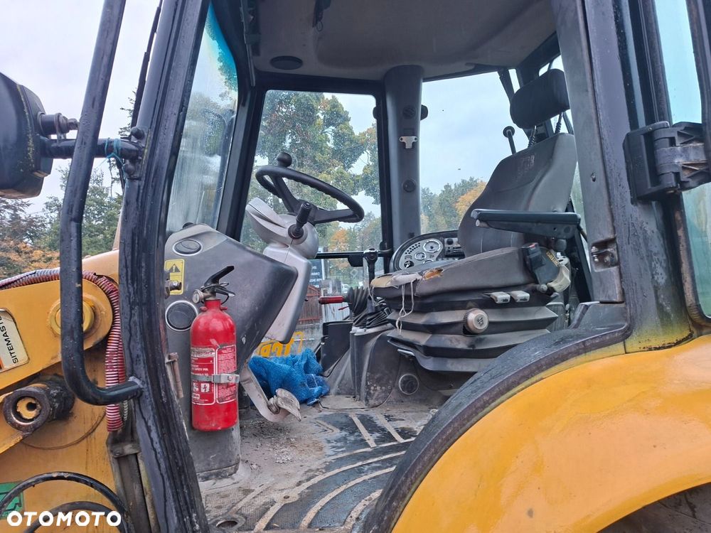 JCB 3Cx Sitemaster 4X4 - 12