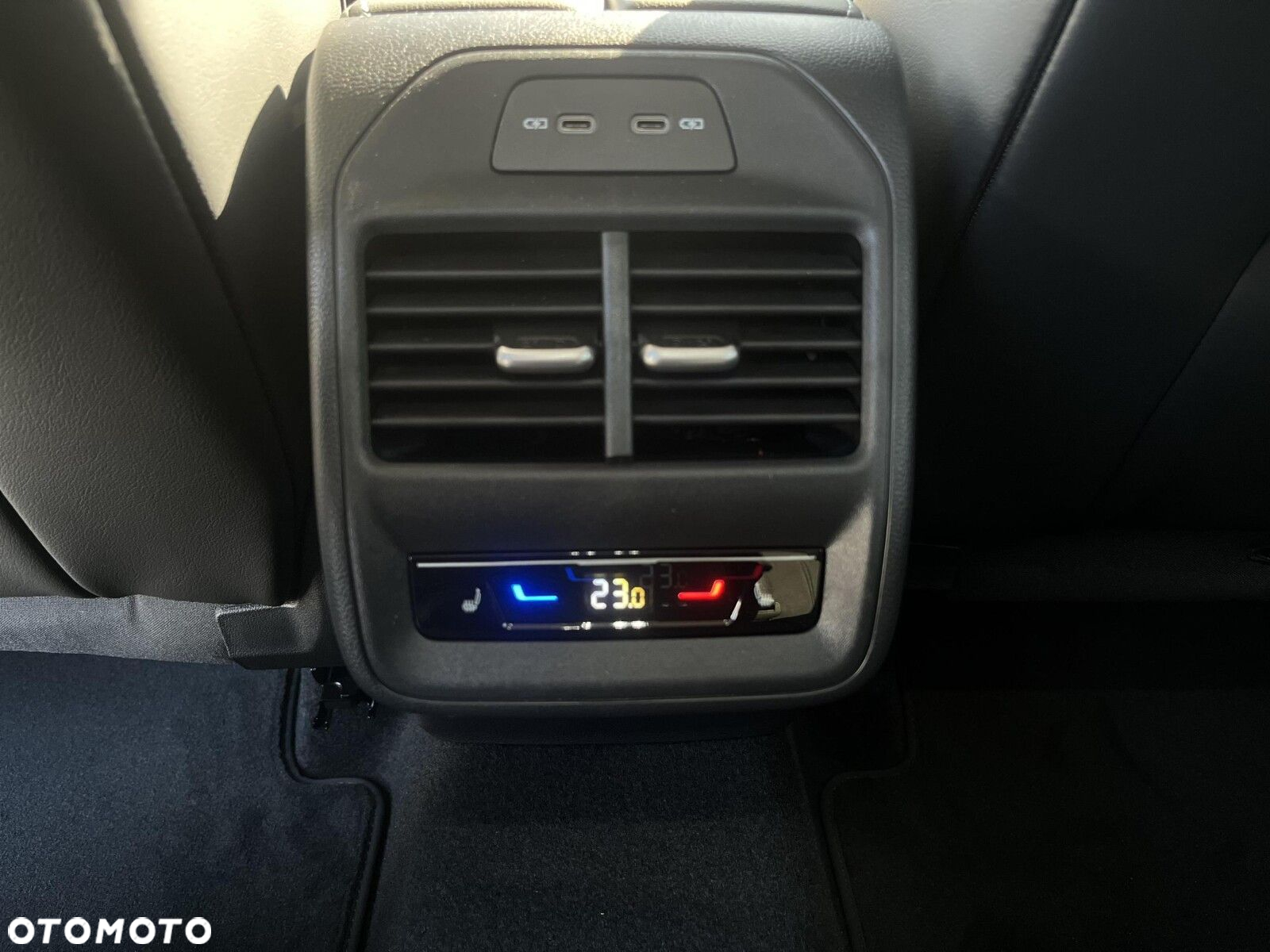Volkswagen Passat - 23