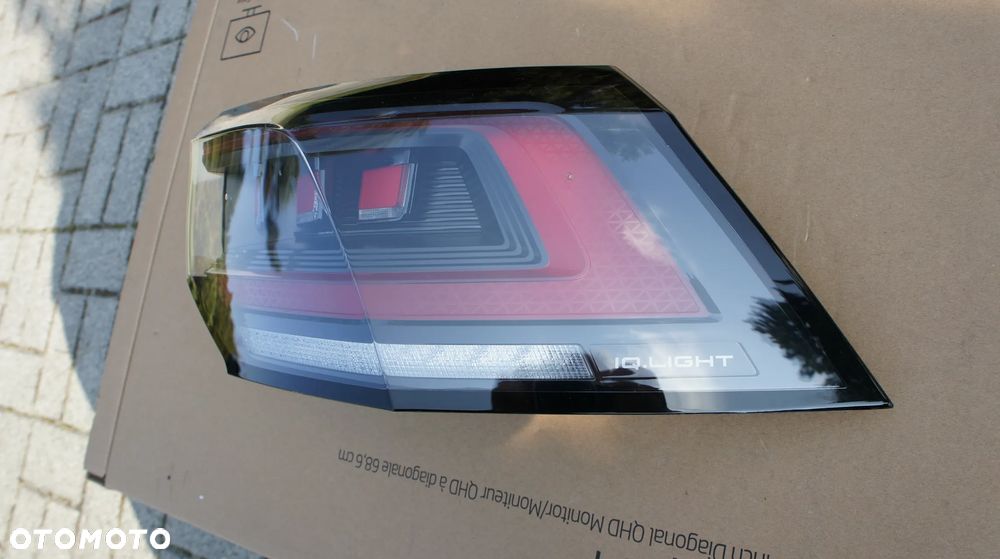 TYLNA LEWA PRAWA LAMPA VW GOLF VIII LIFT IQ LIGHT 5H0 - 10