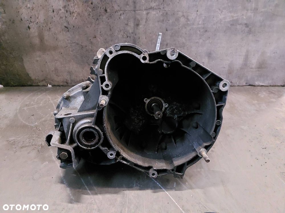 SKRZYNIA BIEGÓW FIAT STILO I 1.9 JTD MANUAL 5 BIEGÓW 192A1000 - 1