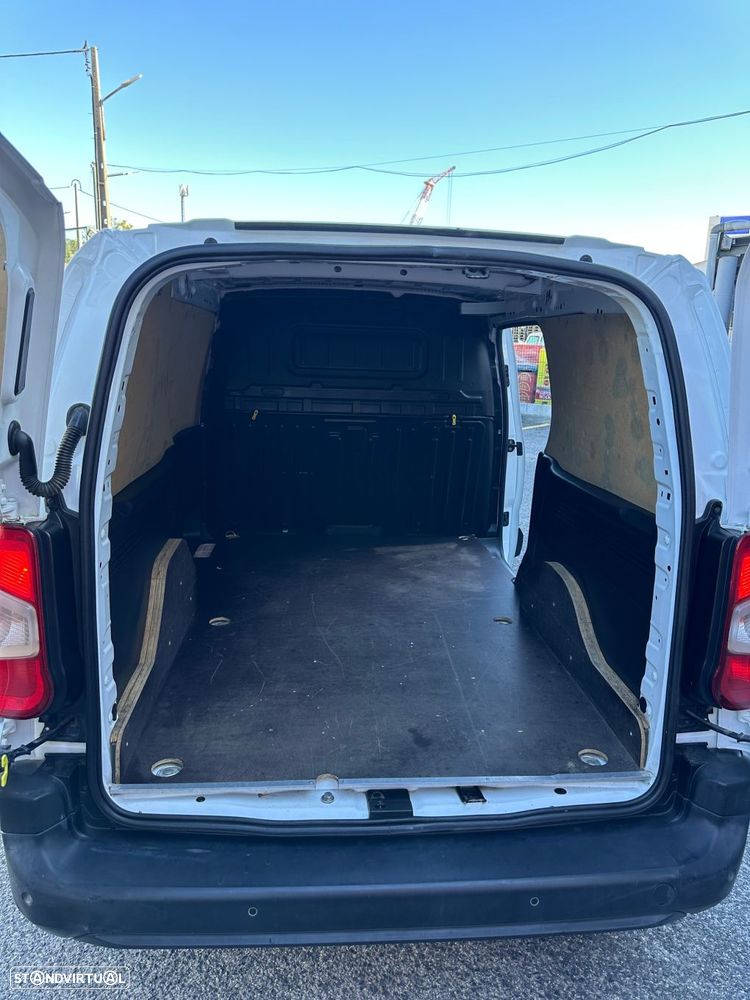 Peugeot Partner 1.5 BlueHDi Asphalt Longa - 5