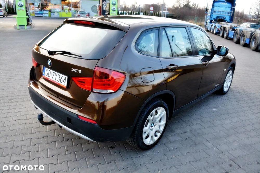 BMW X1 sDrive18d xLine - 4