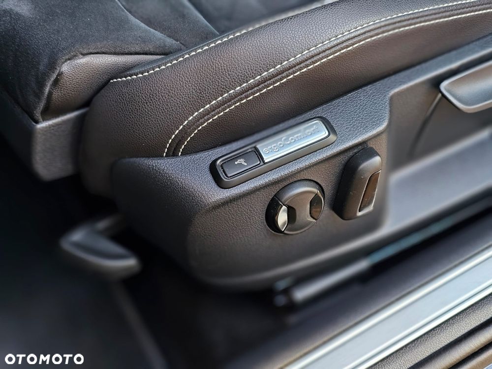 Volkswagen Passat - 16