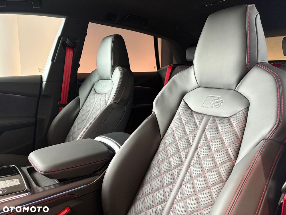 Audi Q8 - 9