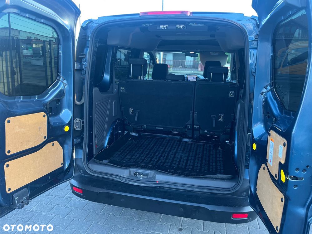 Ford Transit Connect - 11