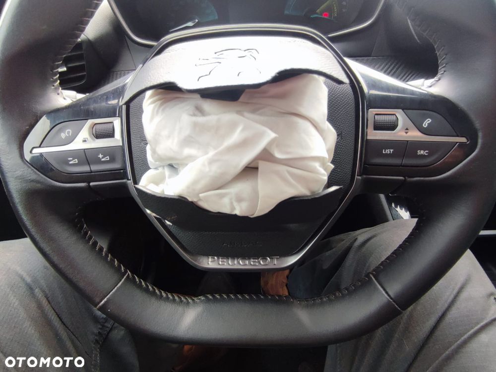 Peugeot 208 Elektromotor 136 Business - 12