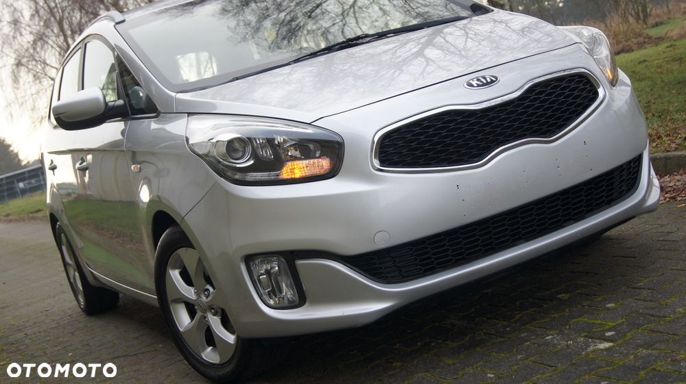Kia Carens 1.6 GDI M - 17