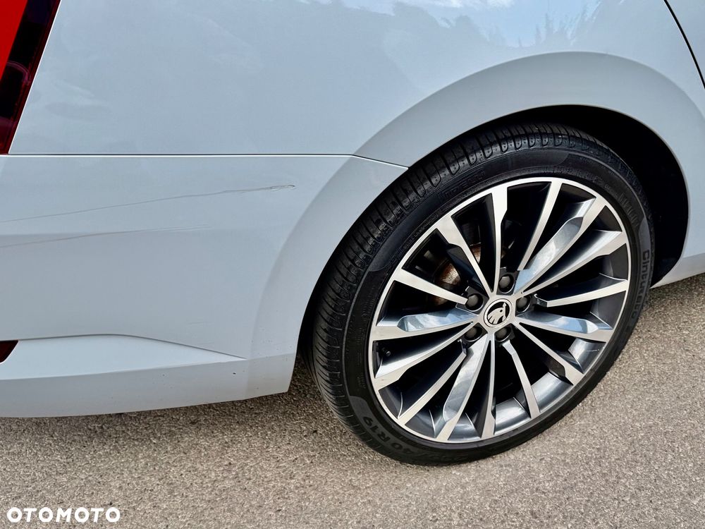 Skoda Superb 1.8 TSI L&K DSG - 11