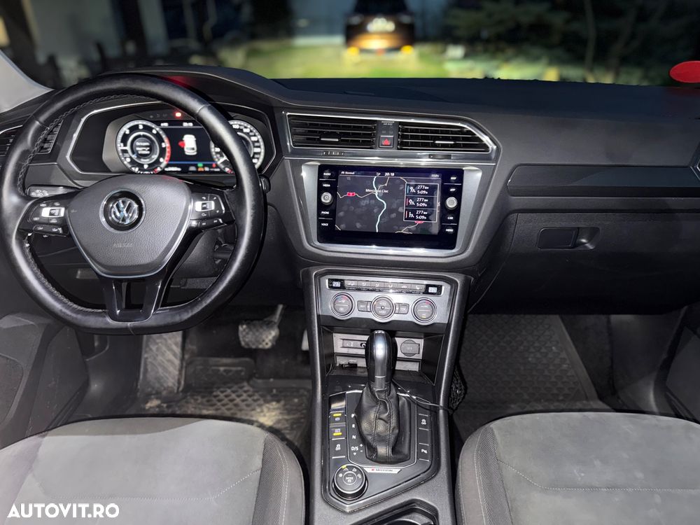 Volkswagen Tiguan 2.0 TDI 4Mot DSG Comfortline - 12