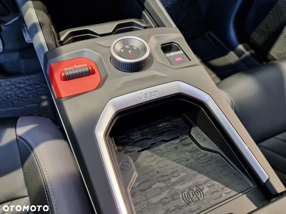 Jeep Compass 73.7kWh First Edition FWD - 12