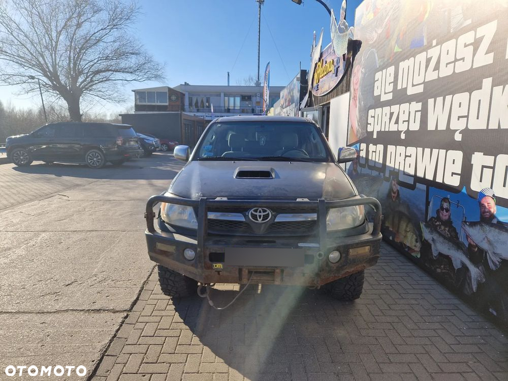 Toyota Hilux - 2