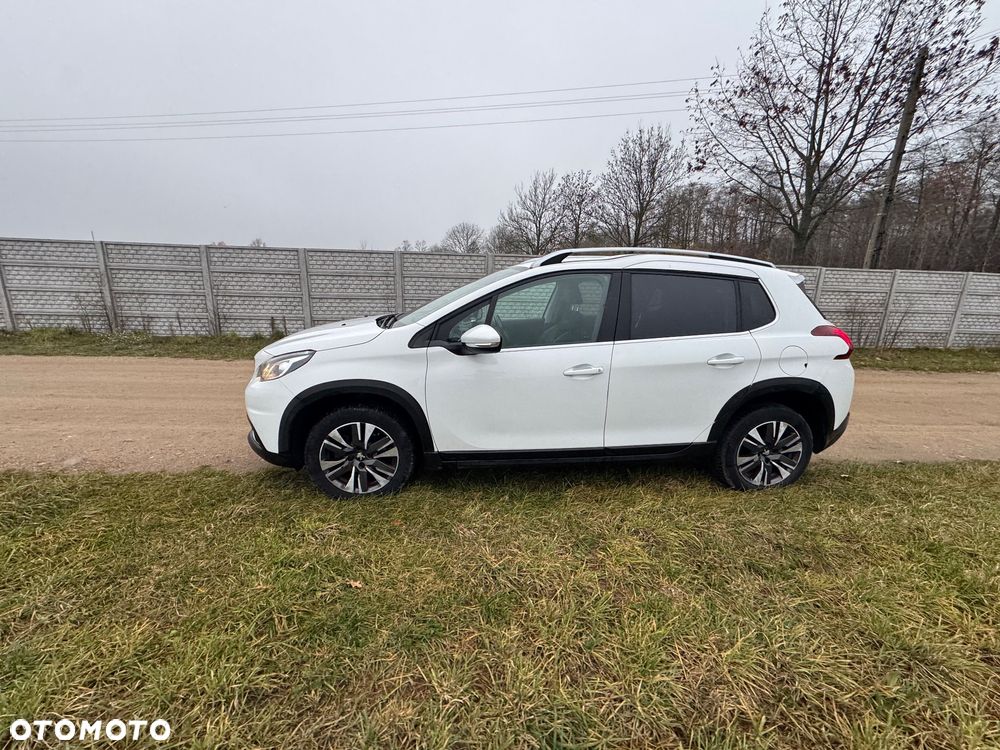 Peugeot 2008 BlueHDi FAP 120 STOP & START EAT6 Allure - 9