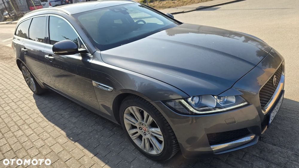 Jaguar XF 2.0 i4D AWD Portfolio - 6