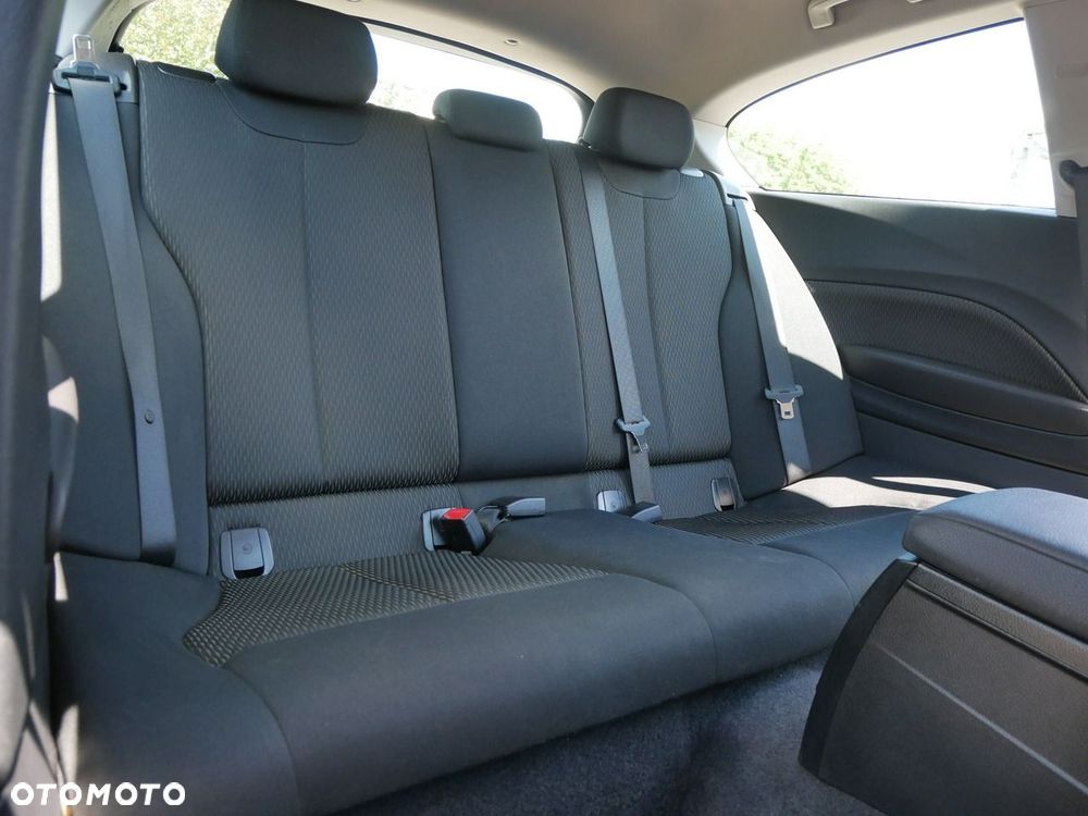 BMW Seria 1 116i - 23