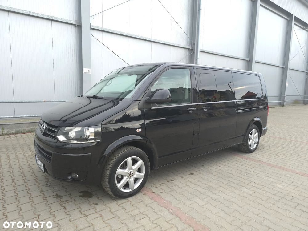 Volkswagen Multivan - 1