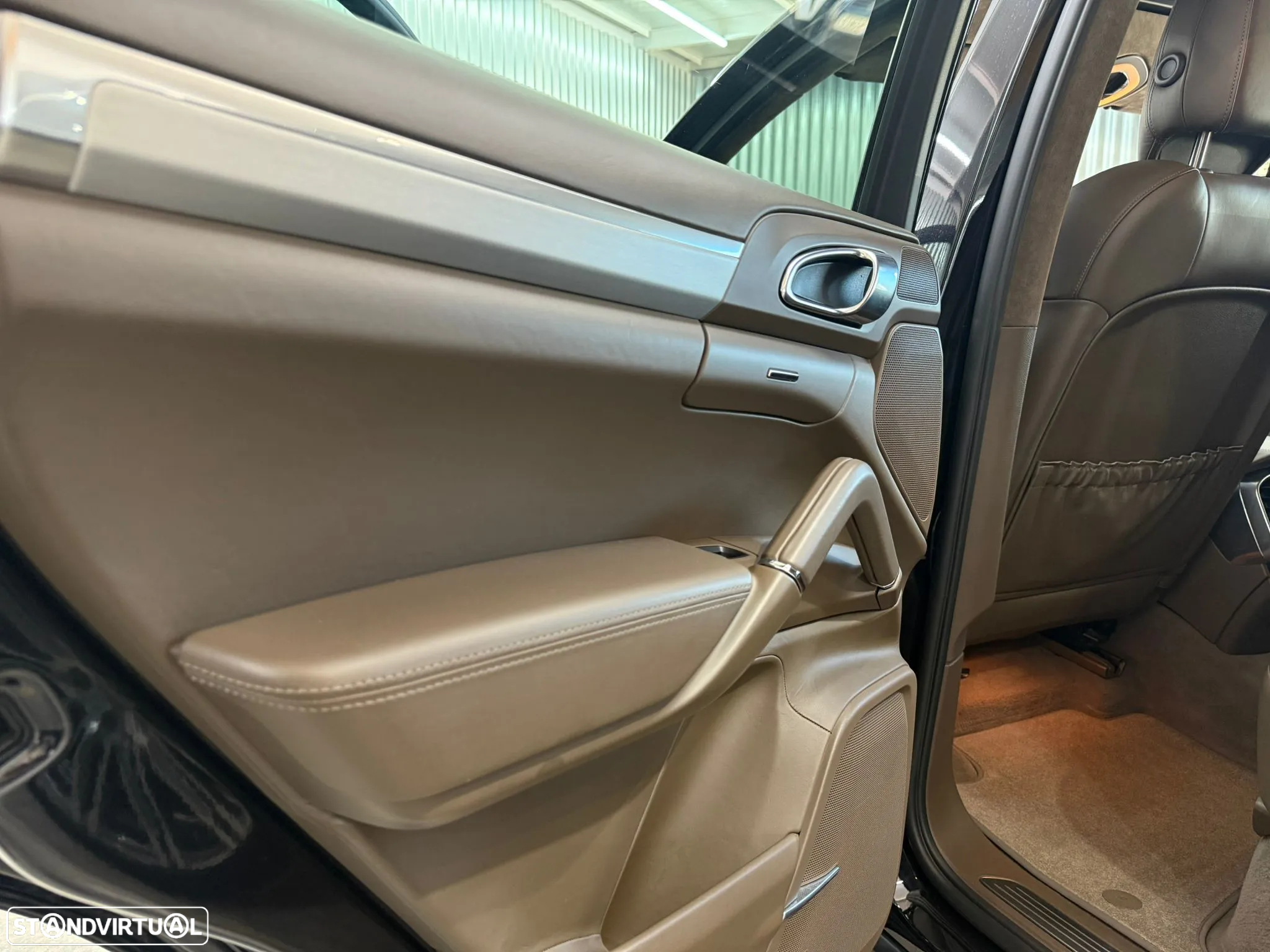 Porsche Cayenne S Hybrid - 41