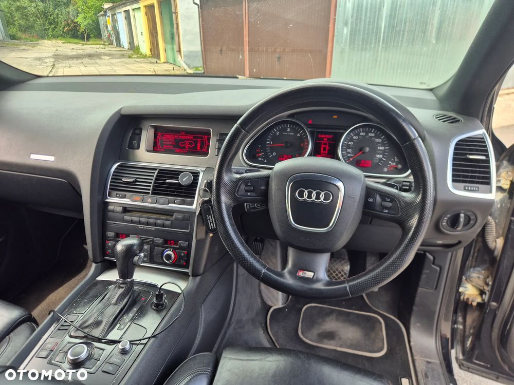 Audi Q7 3.0 TDI DPF quattro tiptronic - 13