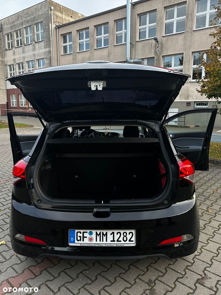 Hyundai i20 1.2 BlueDrive Comfort - 11