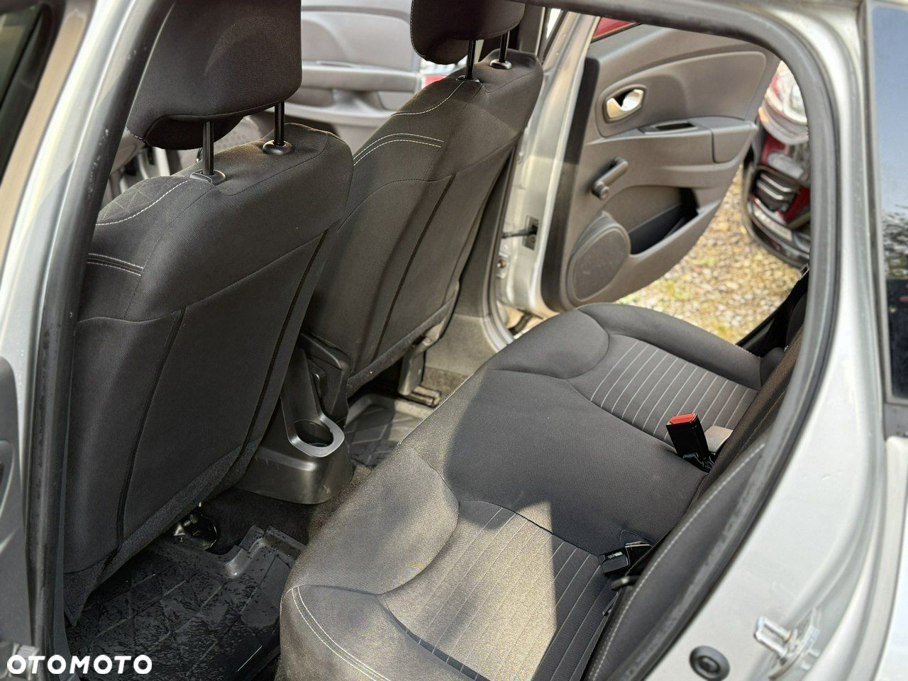 Renault Clio - 25