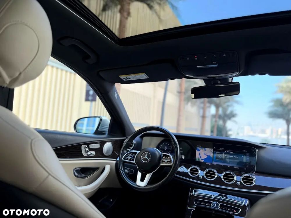 Mercedes-Benz Klasa E 300 9G-TRONIC Night Edition - 10
