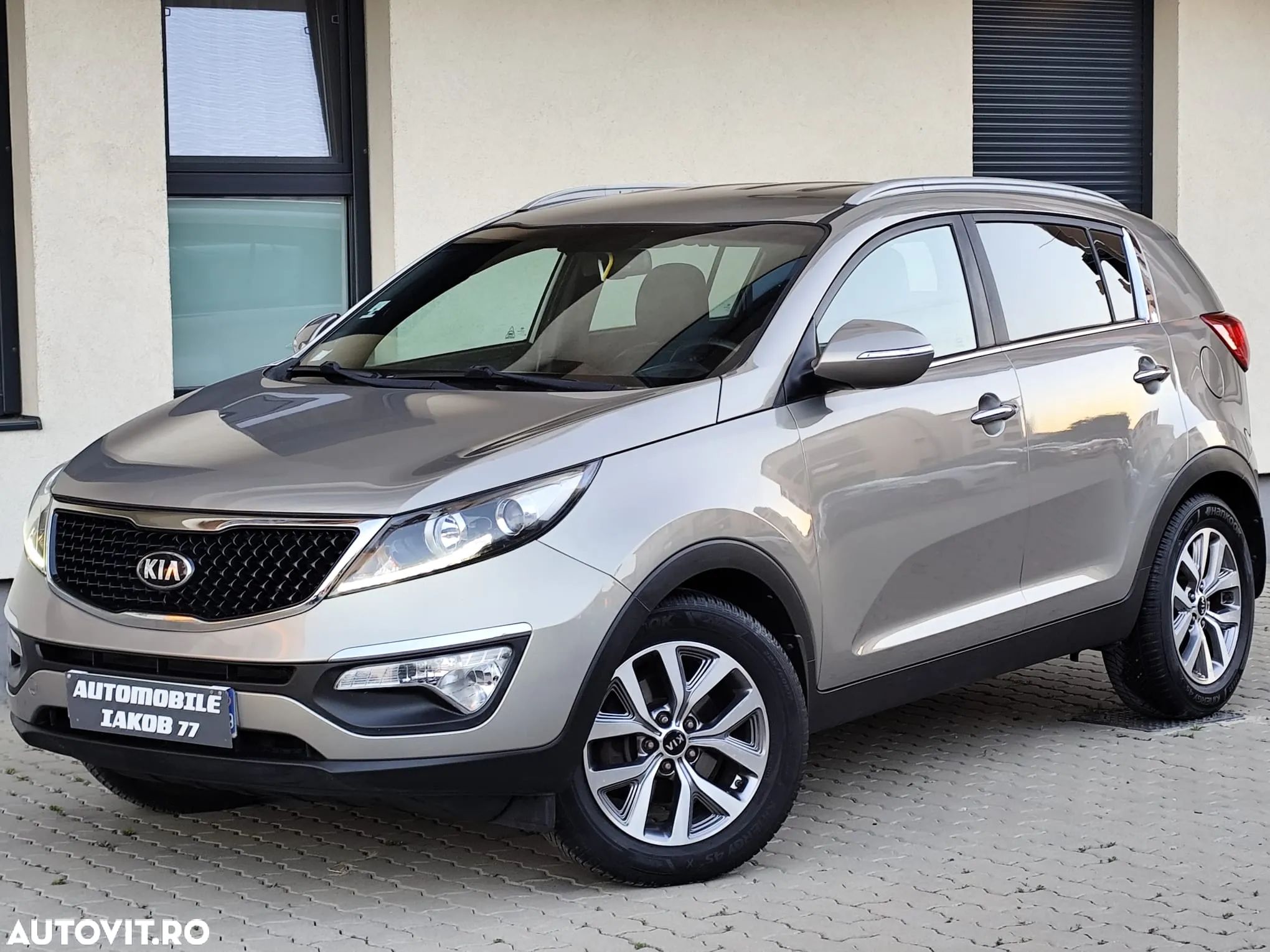 Kia Sportage - 1