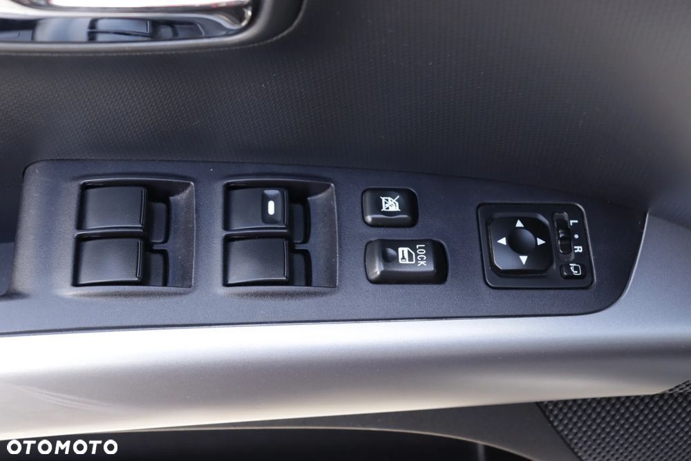 Mitsubishi Outlander 2.0 2WD Invite - 20