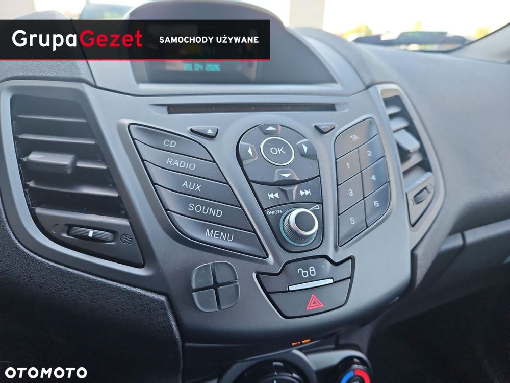Ford Fiesta - 22
