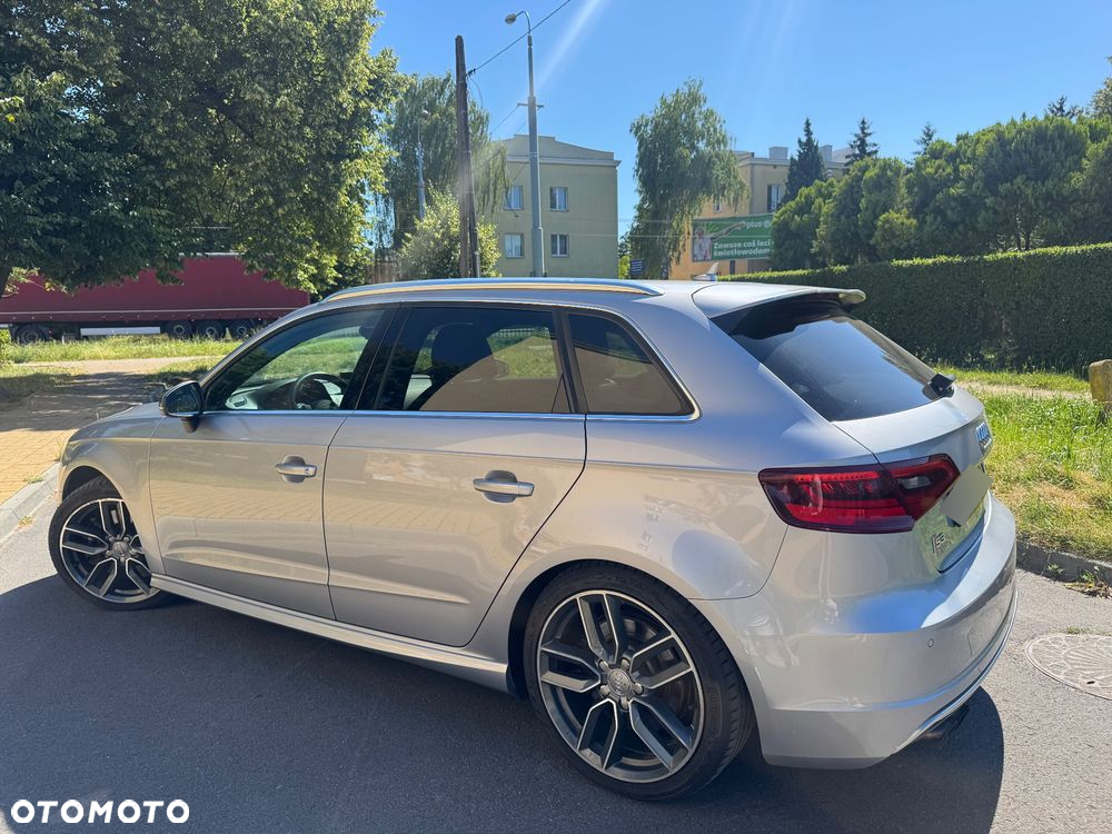 Audi S3 TFSI Sportback S tronic - 11
