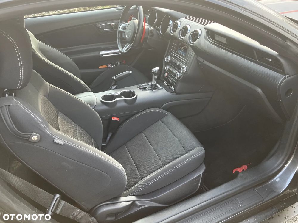 Ford Mustang 3.7 V6 - 7