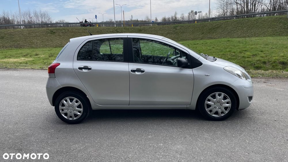 Toyota Yaris 1.33 Luna - 7