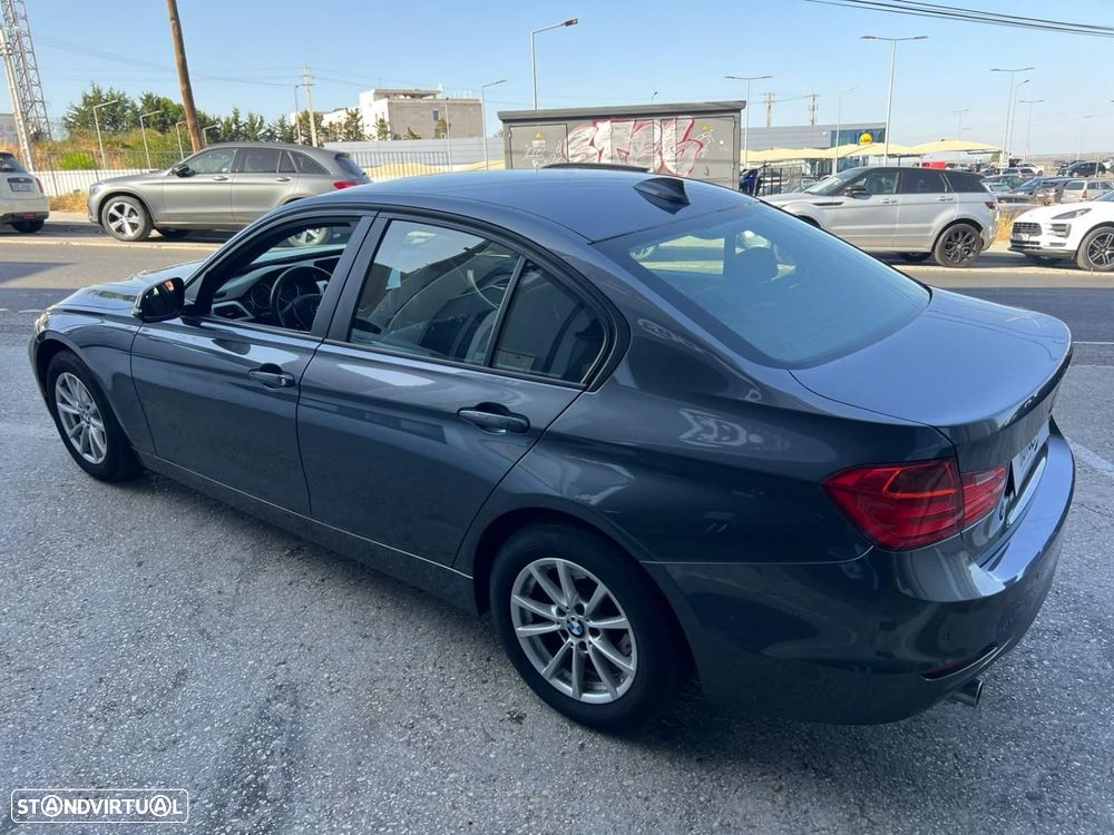 BMW 318 2014 photo 3