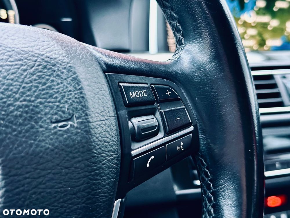 BMW Seria 5 520d Luxury Line - 15