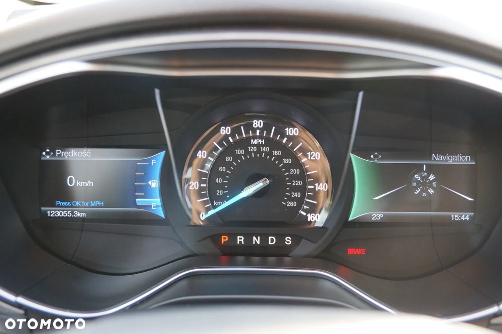 Ford Mondeo 2.0 EcoBoost Titanium - 19