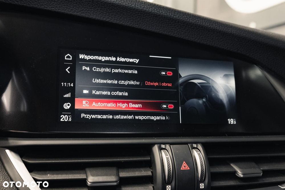 Alfa Romeo Giulia 2.0 Turbo Sprint - 24
