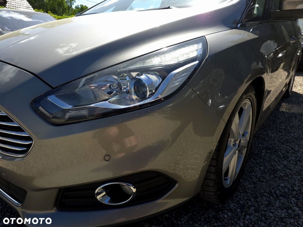 Ford S-Max 2.0 TDCi Titanium - 23