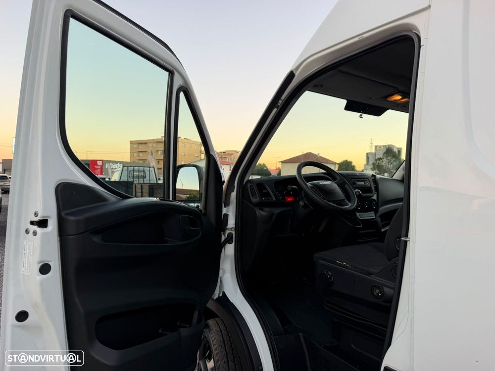 Iveco Daily DAILY 35C15 - 15