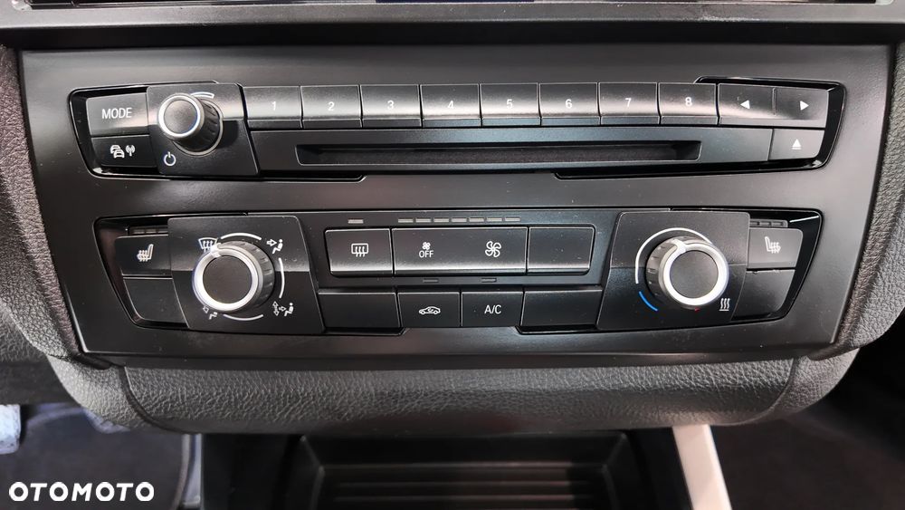 BMW Seria 1 116d EfficientDynamics Edition Urban Line - 27