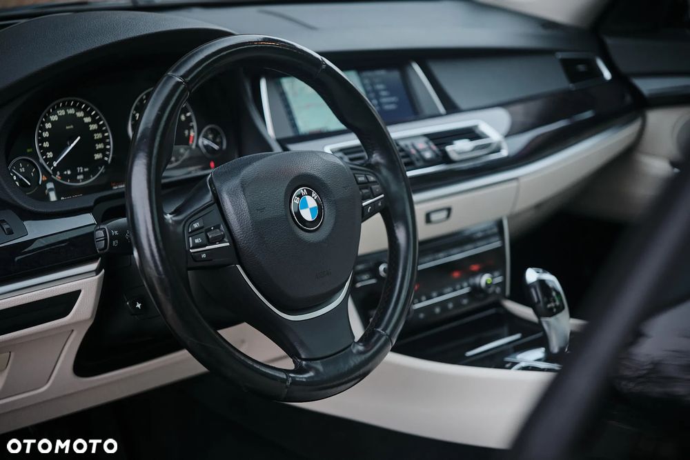 BMW 5GT 535i - 22