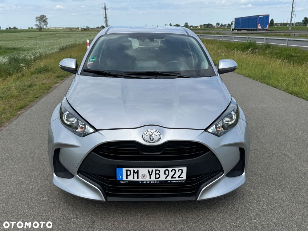 Toyota Yaris - 10