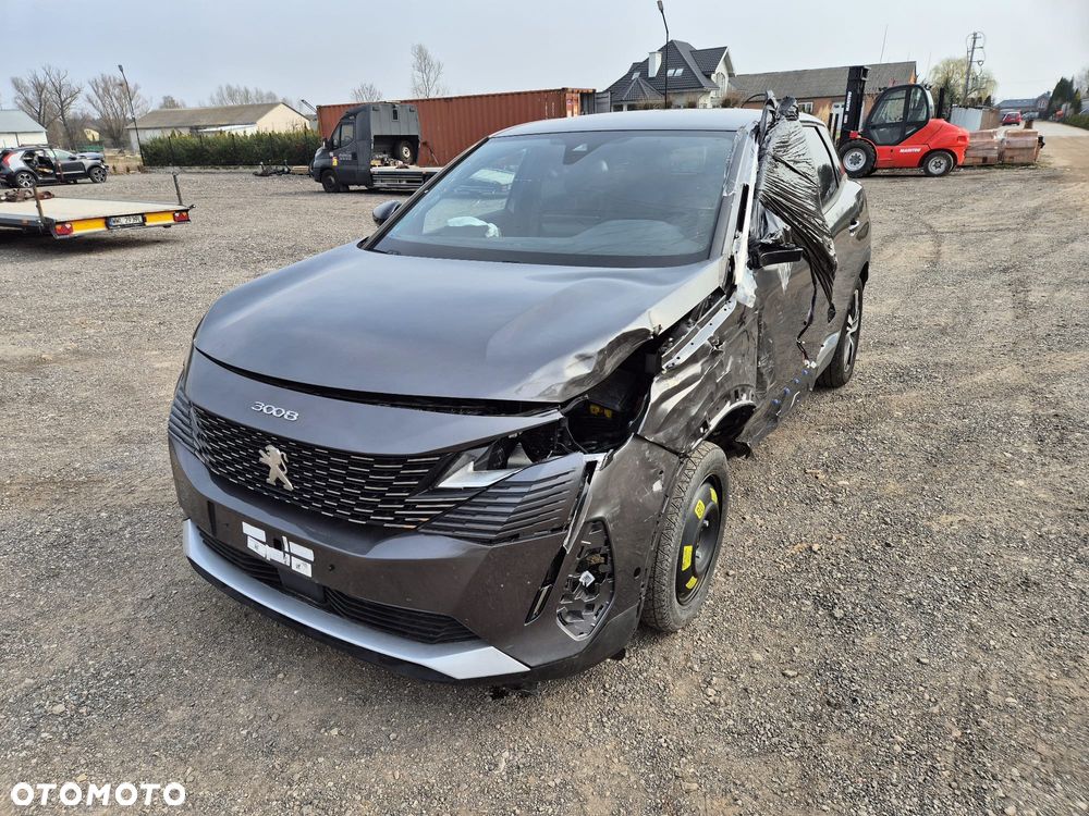 Peugeot 3008 1.2 PureTech Allure Pack S&S EAT8 - 27