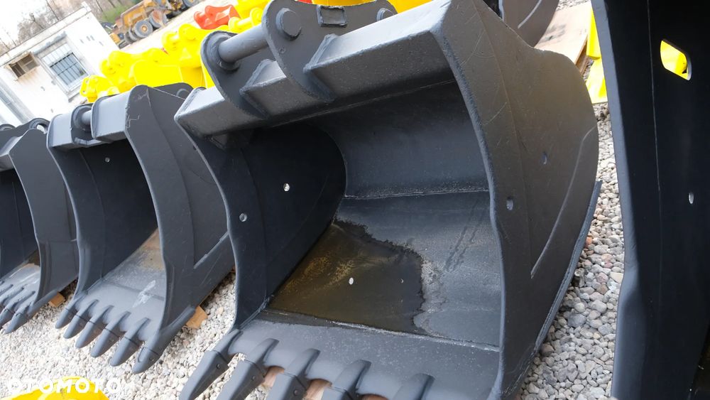 łyżka do koparki 1.5m3 20-28 ton sworznie fi 80mm - 3