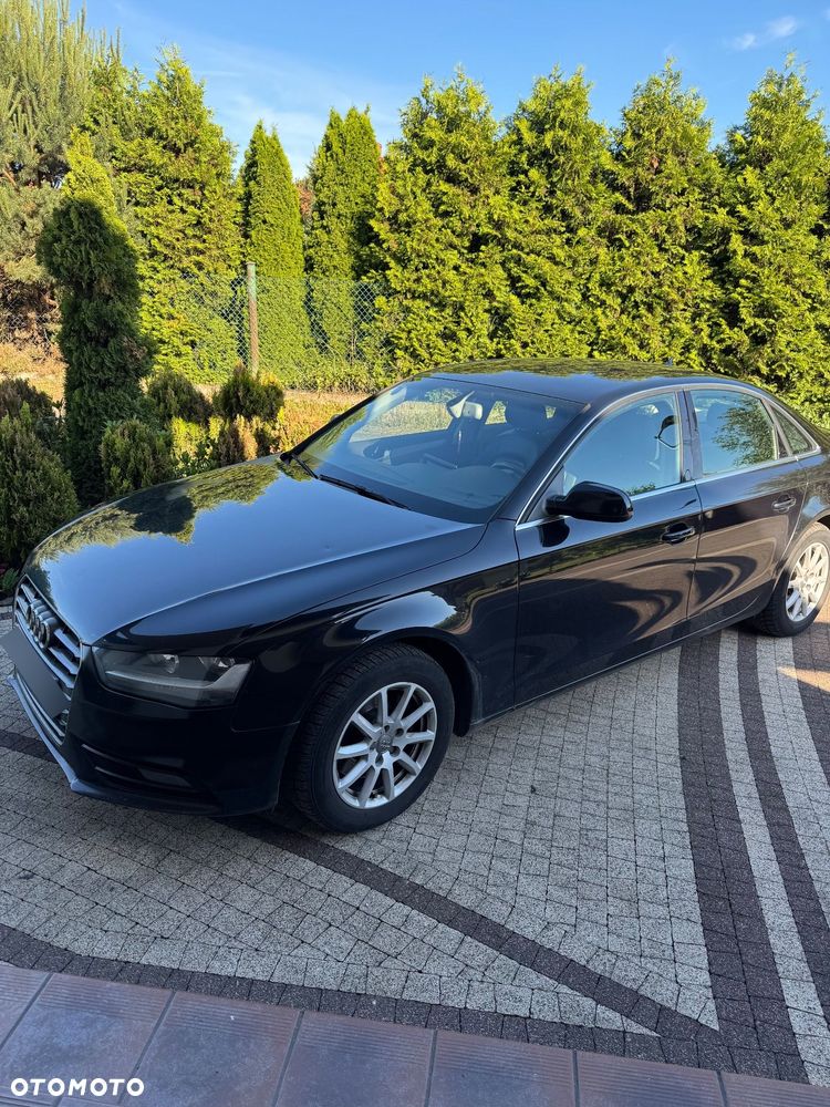 Audi A4 Limousine 2.0 TDI DPF Ambiente - 2